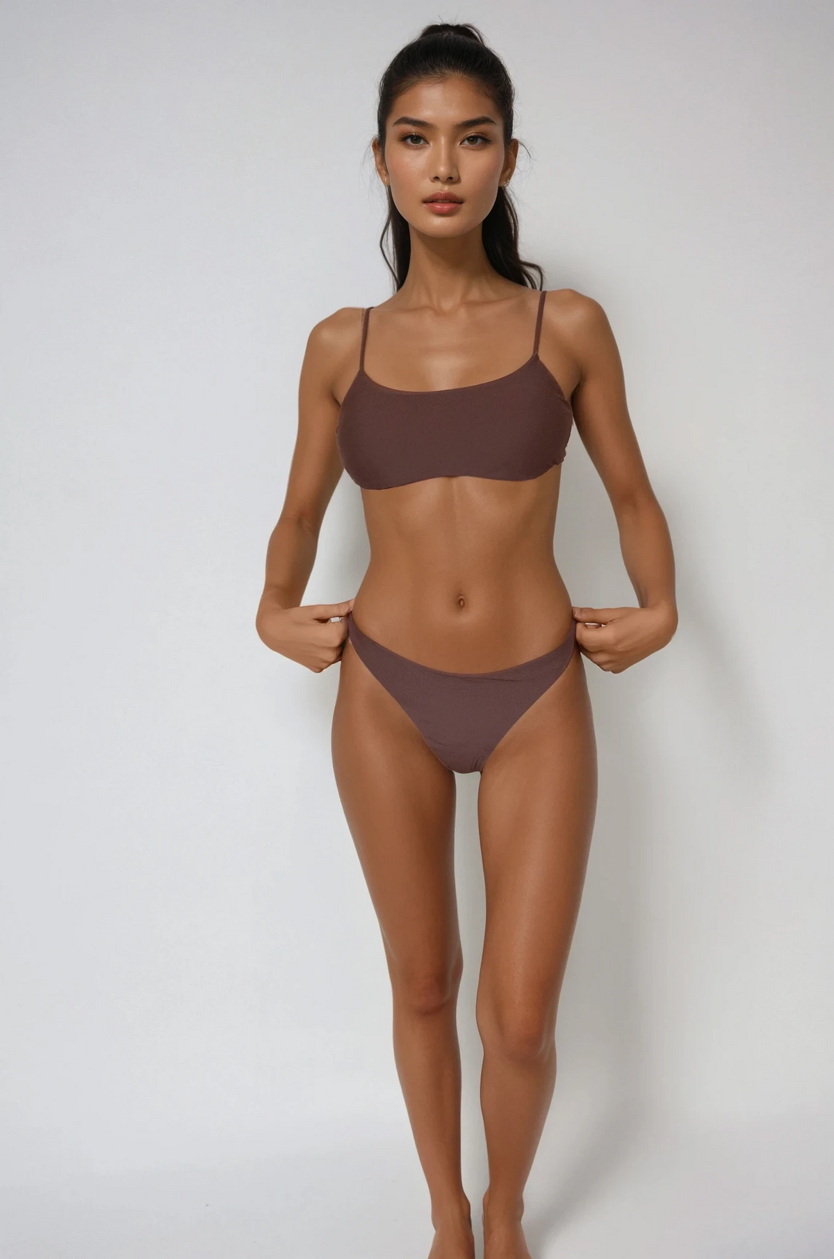 Aya in Sahara Spice